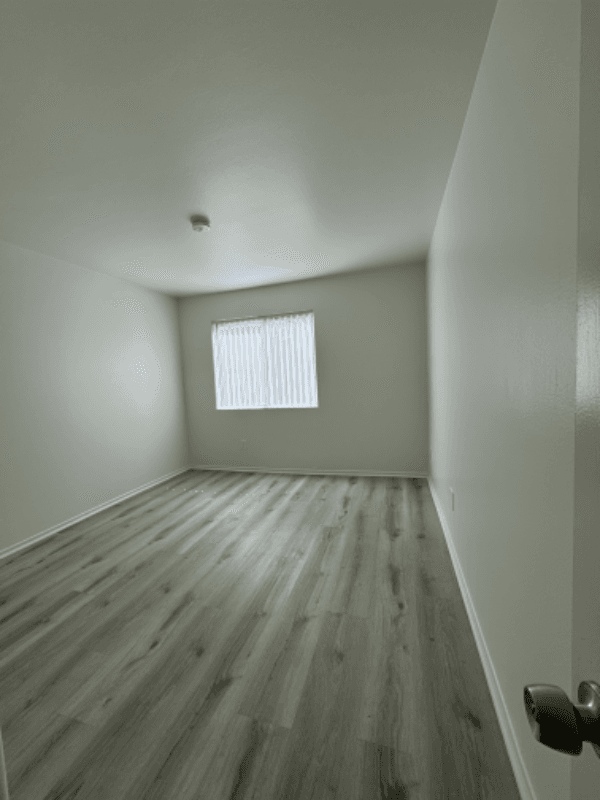Sherman Oaks Townhome: 13022 Riversidd Dr