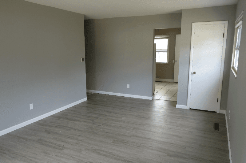 Columbus House: 5289 Eisenhower Rd