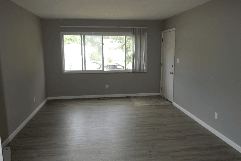 Columbus House: 5289 Eisenhower Rd