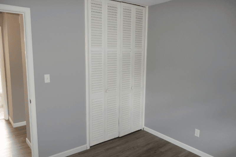 Columbus House: 5289 Eisenhower Rd