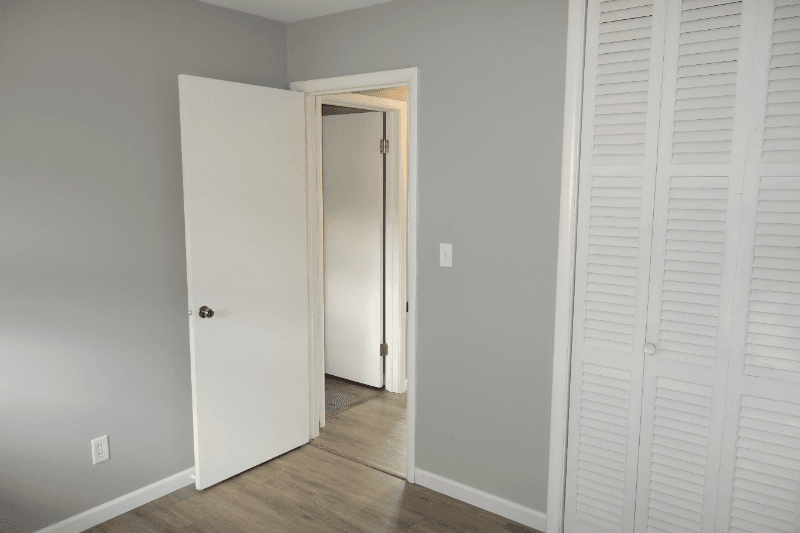 Columbus House: 5289 Eisenhower Rd