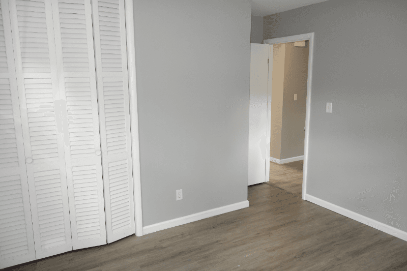 Columbus House: 5289 Eisenhower Rd