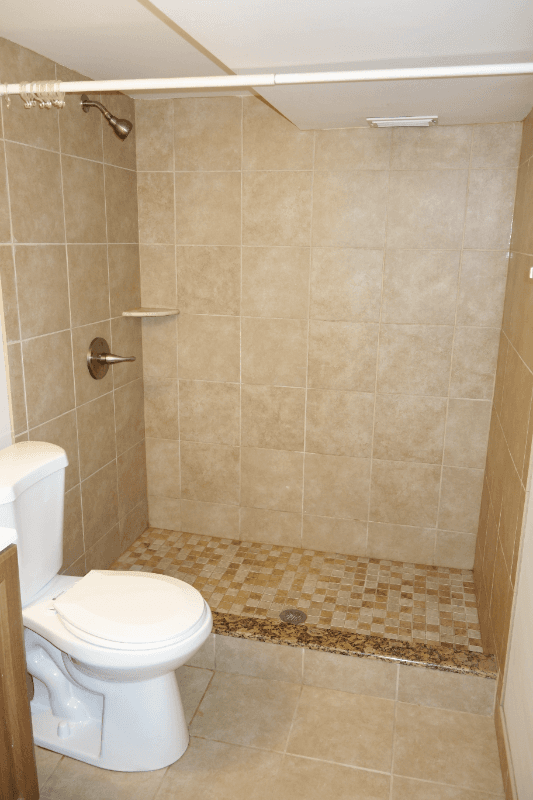 Columbus House: 5289 Eisenhower Rd