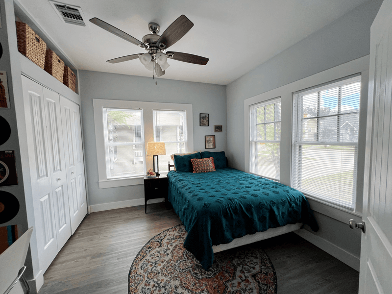 San Antonio Townhome: 715 W Hollywood