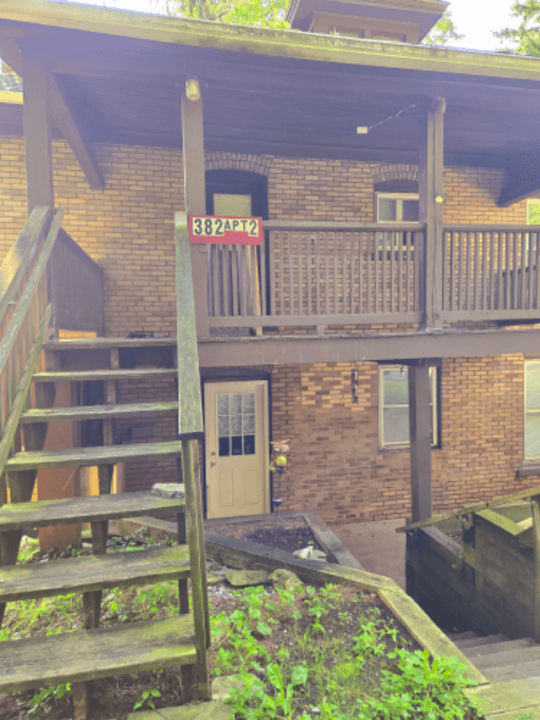 Bellefonte Apartment: 382 Pine St
