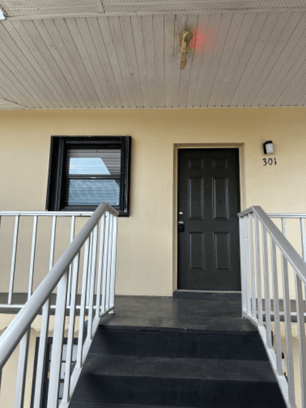 Fort Pierce Apartment: 701 N Indian River Dr