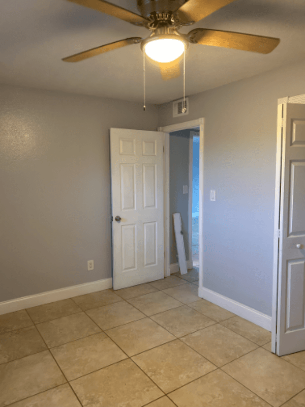 Fort Pierce Apartment: 701 N Indian River Dr