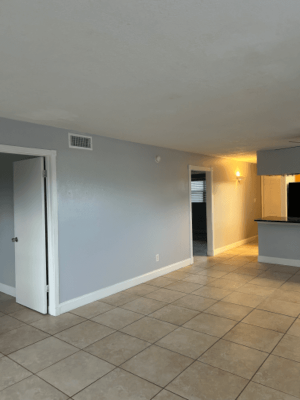 Fort Pierce Apartment: 701 N Indian River Dr