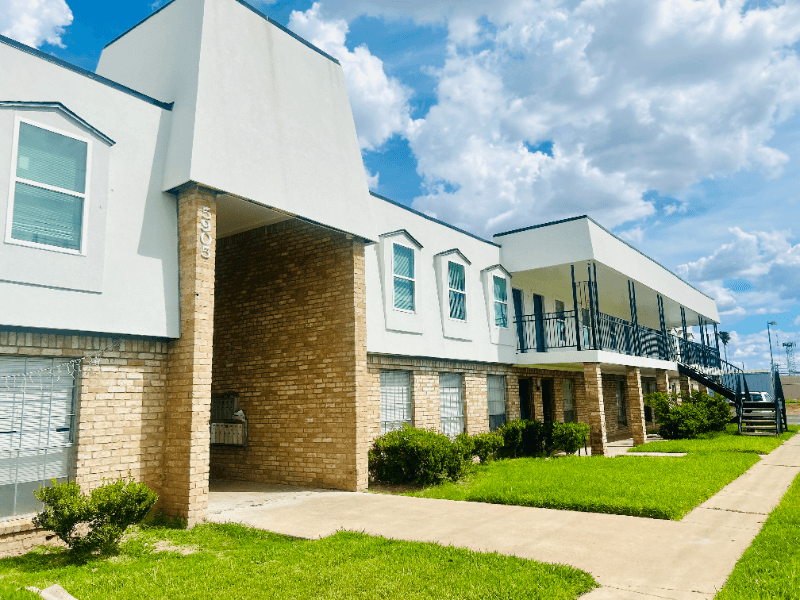 Laredo Apartment: 5909 Santa Maria