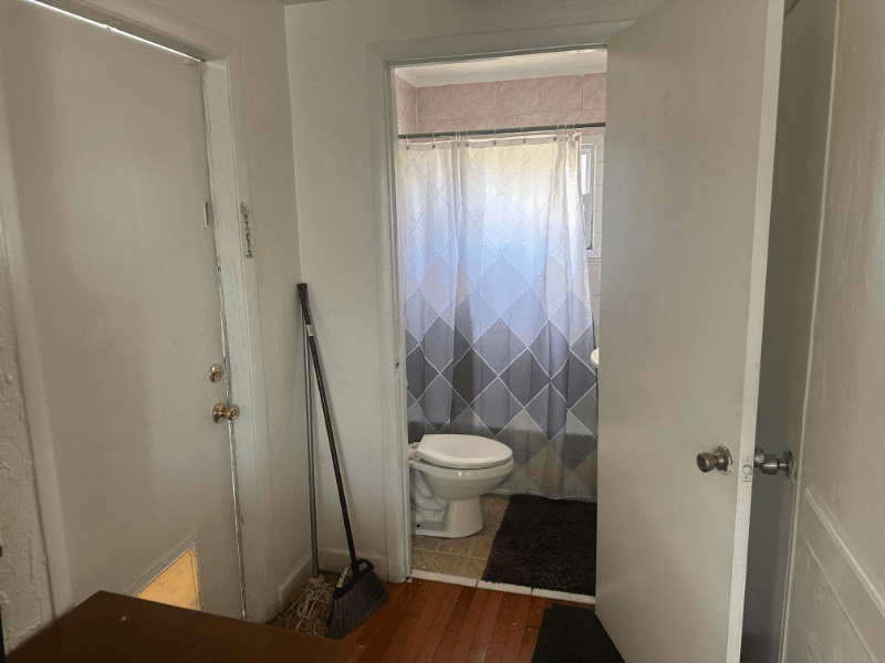 Dania Beach House: 233 NW 5th Avenue