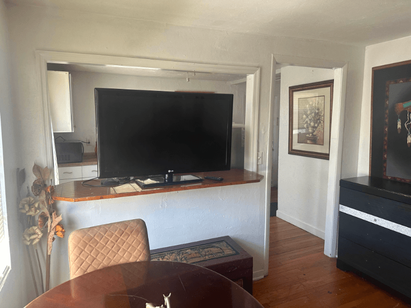 Dania Beach House: 233 NW 5th Avenue