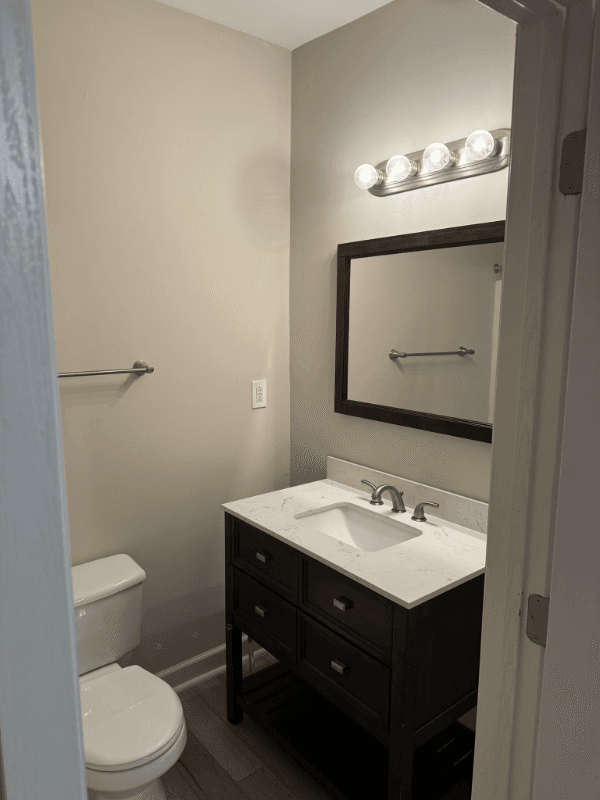 Paw Paw Apartment: 351 Chicago Rd