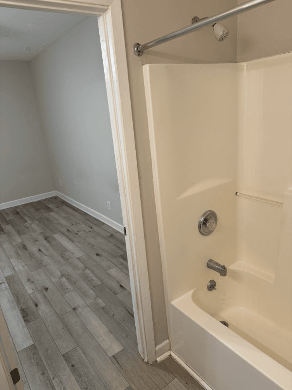 Paw Paw Apartment: 351 Chicago Rd