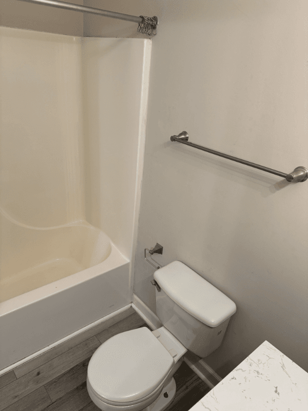 Paw Paw Apartment: 351 Chicago Rd