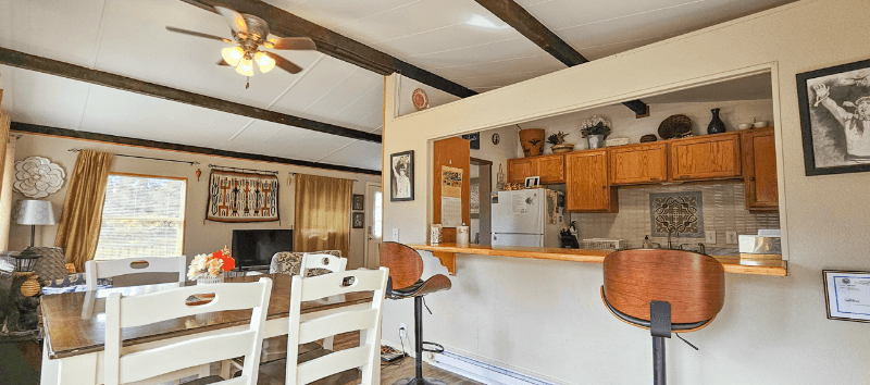 Hill City House: 459 Major Lake Dr