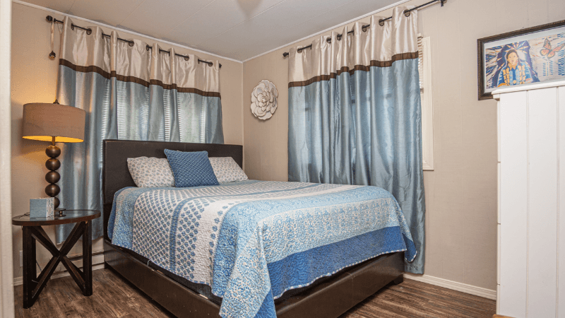 Hill City House: 459 Major Lake Dr