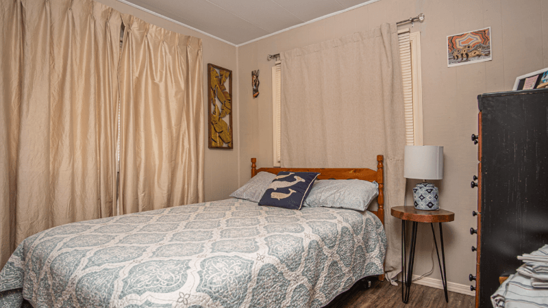 Hill City House: 459 Major Lake Dr