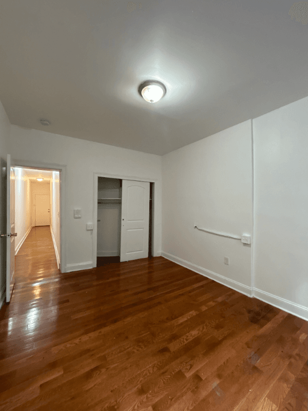 Jersey City Apartment: 154 Belmont Ave