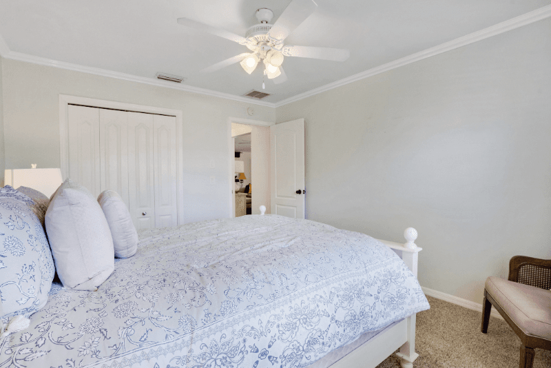 Palm Harbor House: 16 Citrus Drive