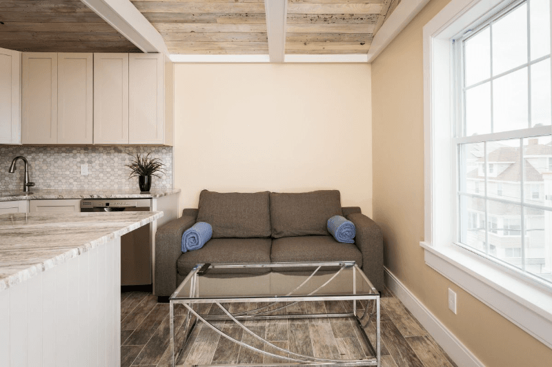 Hampton House: 1 L Street