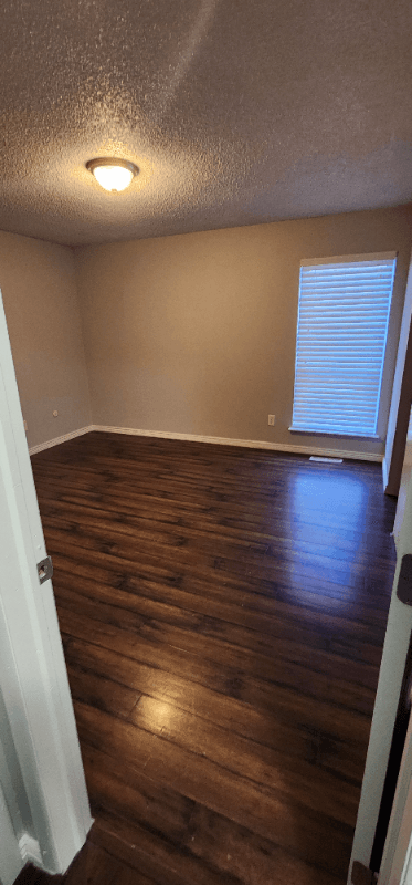 Gillette House: 300 Cottonwood Ln