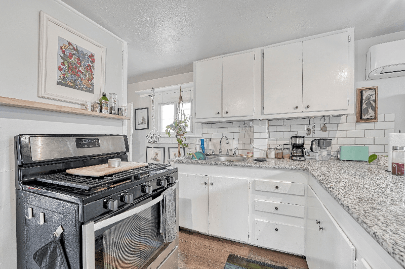 Colorado Springs House: 230 E Harrison St.