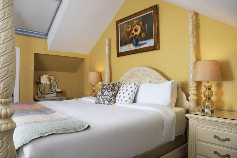 camden Apartment: 41 Elm Street