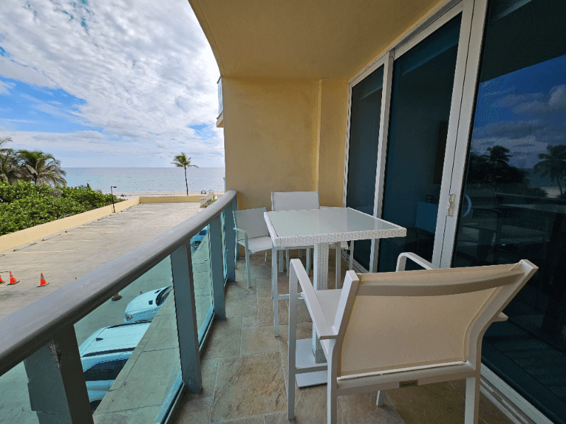 Hollywood Condo: 2501 S Ocean Dr