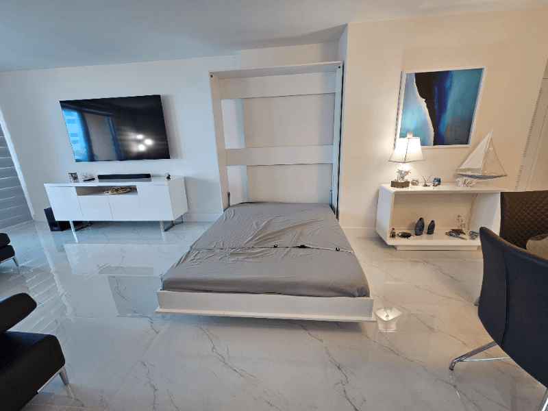 Hollywood Condo: 2501 S Ocean Dr