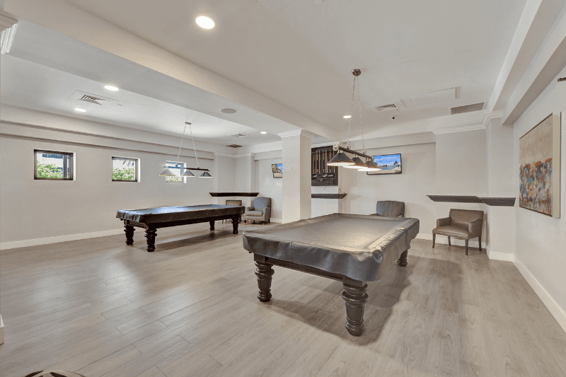 Hollywood Condo: 2501 S Ocean Dr
