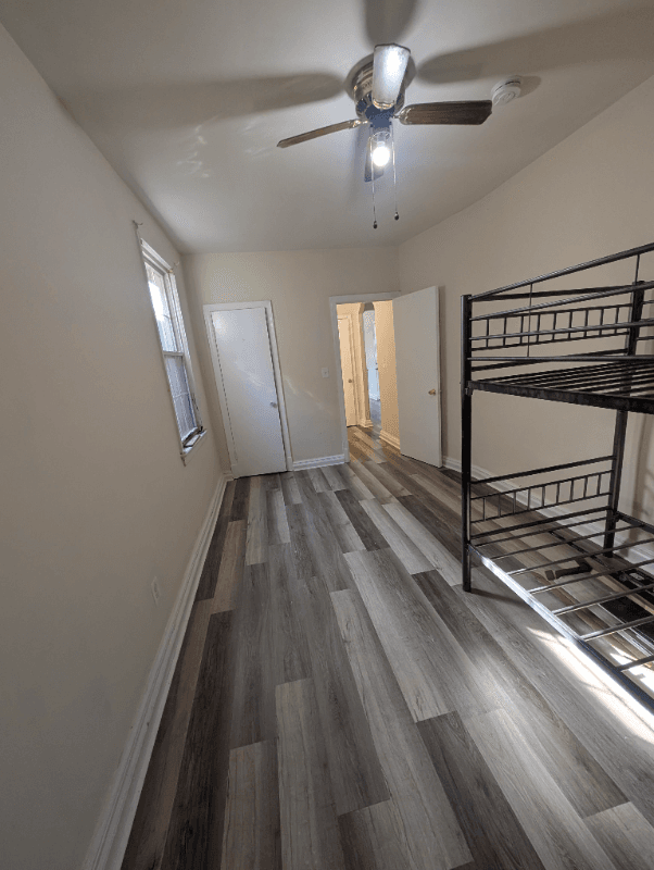 Hyattsville Apartment: 4112 Queensbury Rd