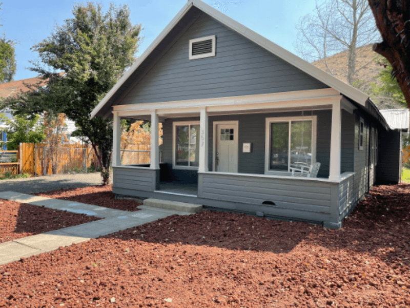Lakeview House: 357 S F St