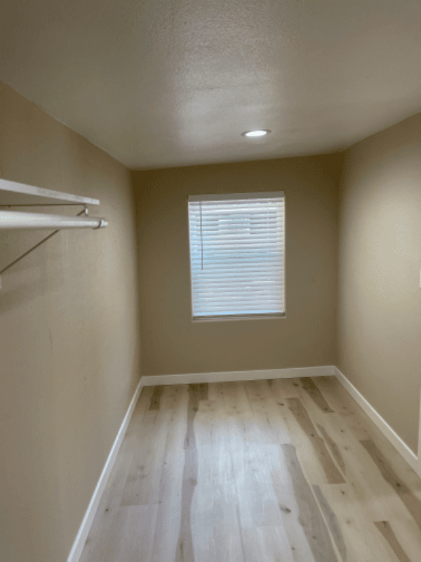 Lakeview House: 357 S F St