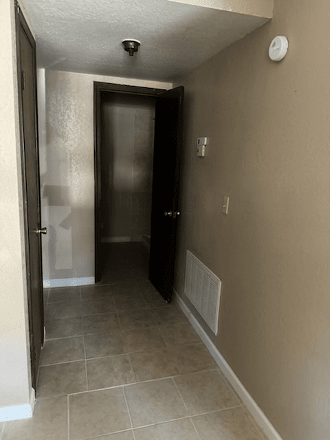 Wilburton Apartment: 902 Cynthia Street