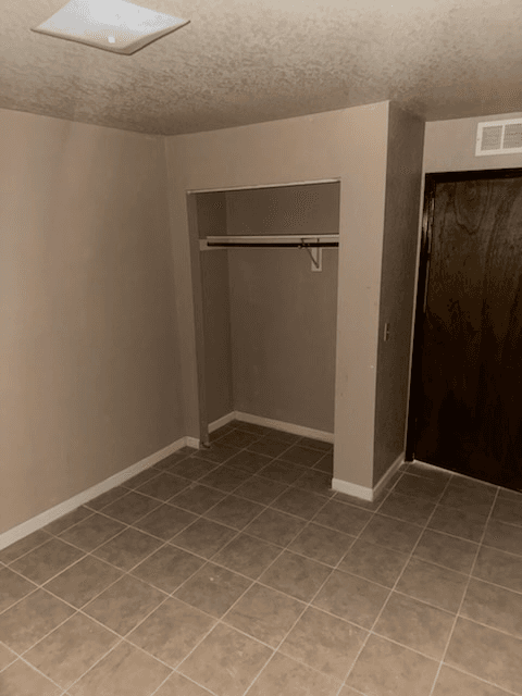 Wilburton Apartment: 902 Cynthia Street