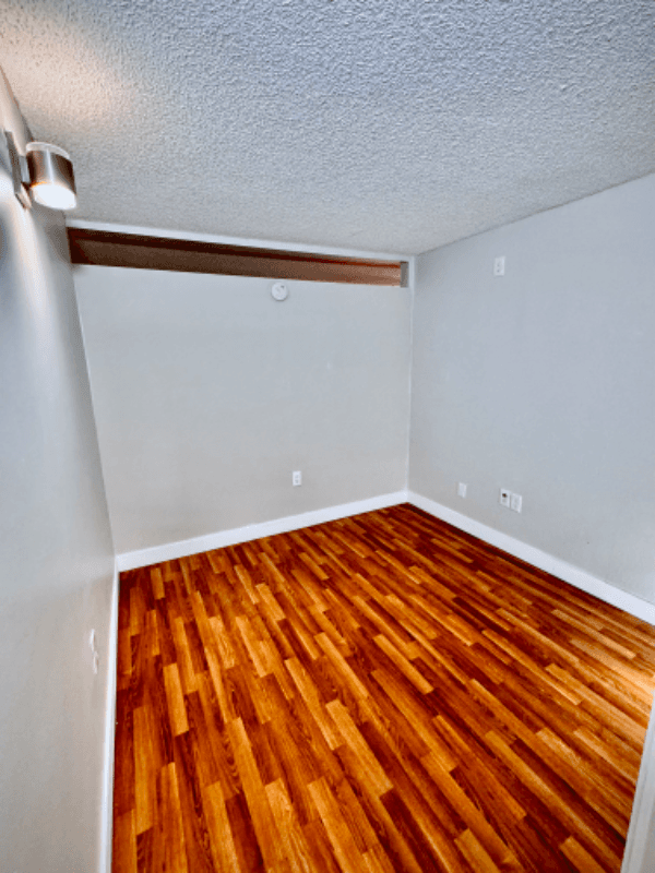 Gresham Apartment: 2755 NE Hogan Drive