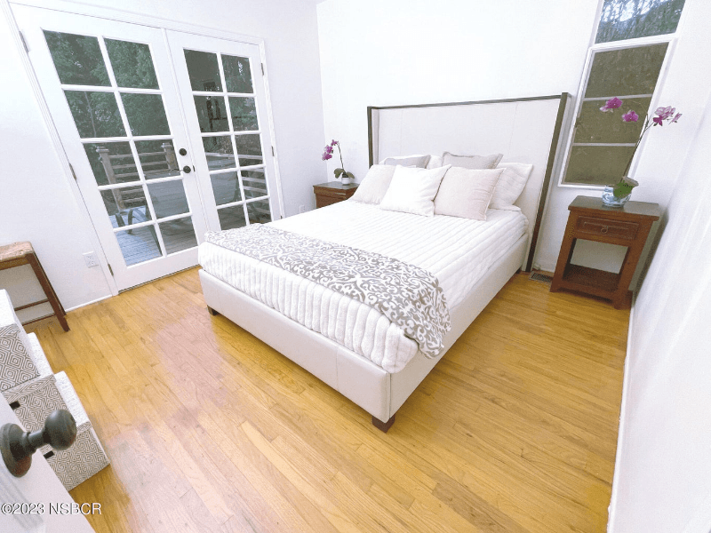 Santa Barbara House: 00 Eucalyptus Hill