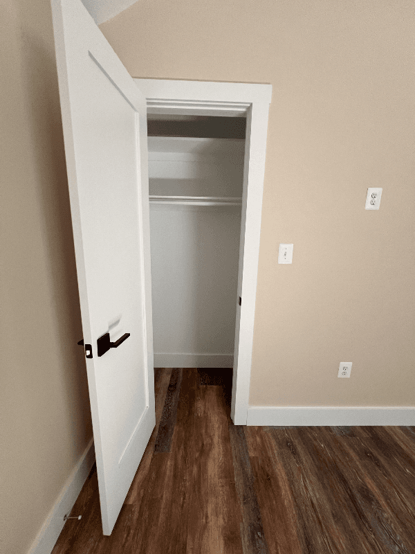 Leesburg Apartment: 42079 Sweet Spring Lane