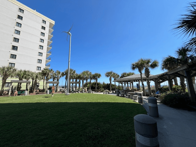 North Myrtle Beach House: 305 22nd Ave North