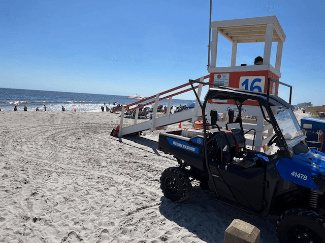 North Myrtle Beach House: 305 22nd Ave North