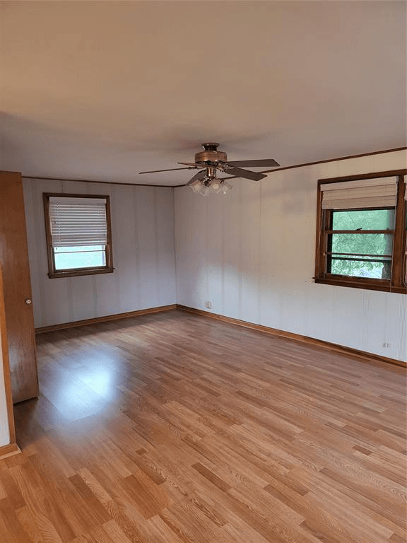 Gainesville House: 1201 Whaley Dr