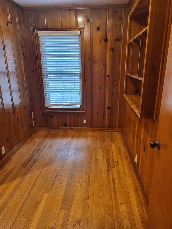 Gainesville House: 1201 Whaley Dr