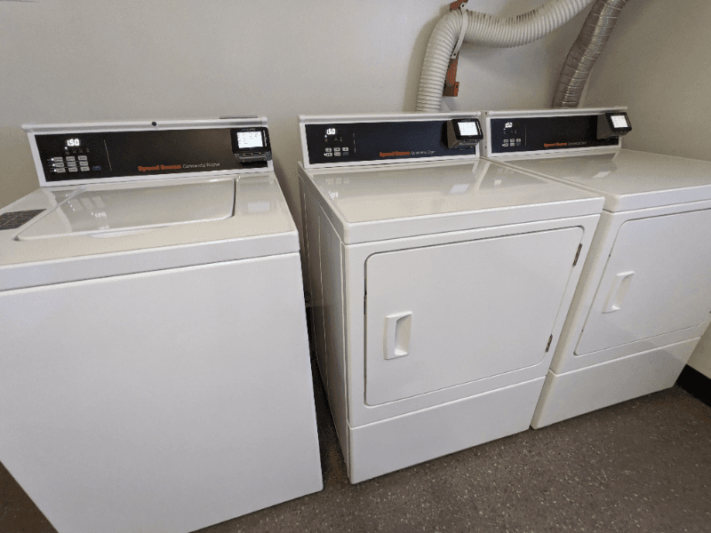 Panora Apartment: 502 W Market St