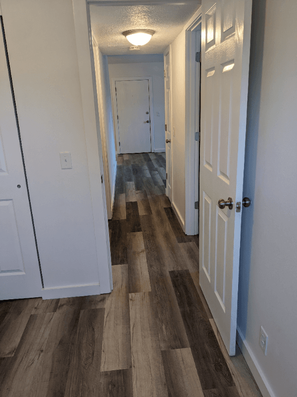 Panora Apartment: 502 W Market St
