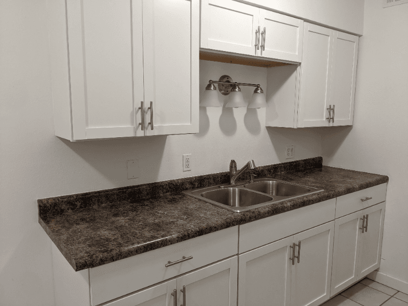 Panora Apartment: 502 W Market St