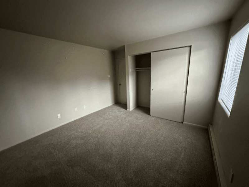 Sidney Apartment: 1520 Spruce Ave