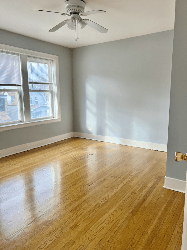 Chicago Apartment: 5033 N Harding