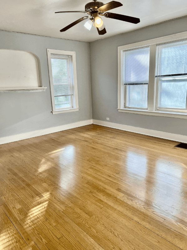 Chicago Apartment: 5033 N Harding