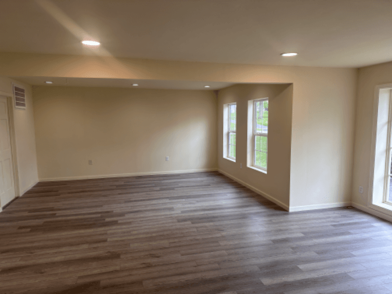 State College House: 1940 N Oak Ln