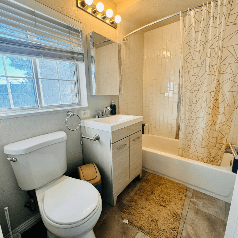 MILLCREEK Single Room: 546 E DELNO DR